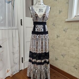 bebe Black and Cream Patterned Maxi Dress